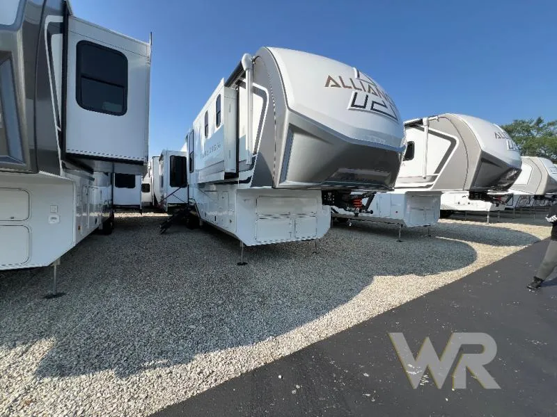 2026 Alliance RV Paradigm 382RK - Photo 3