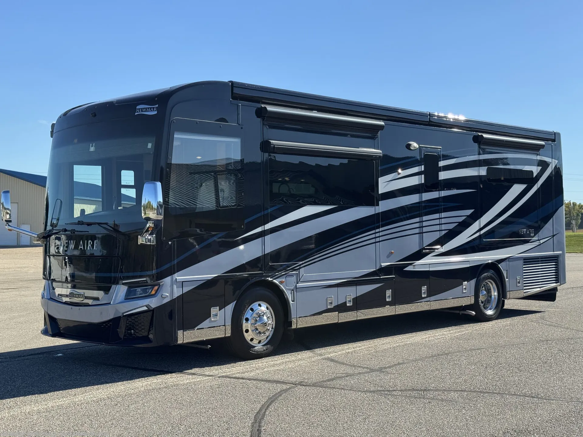2023 Newmar New Aire 3543