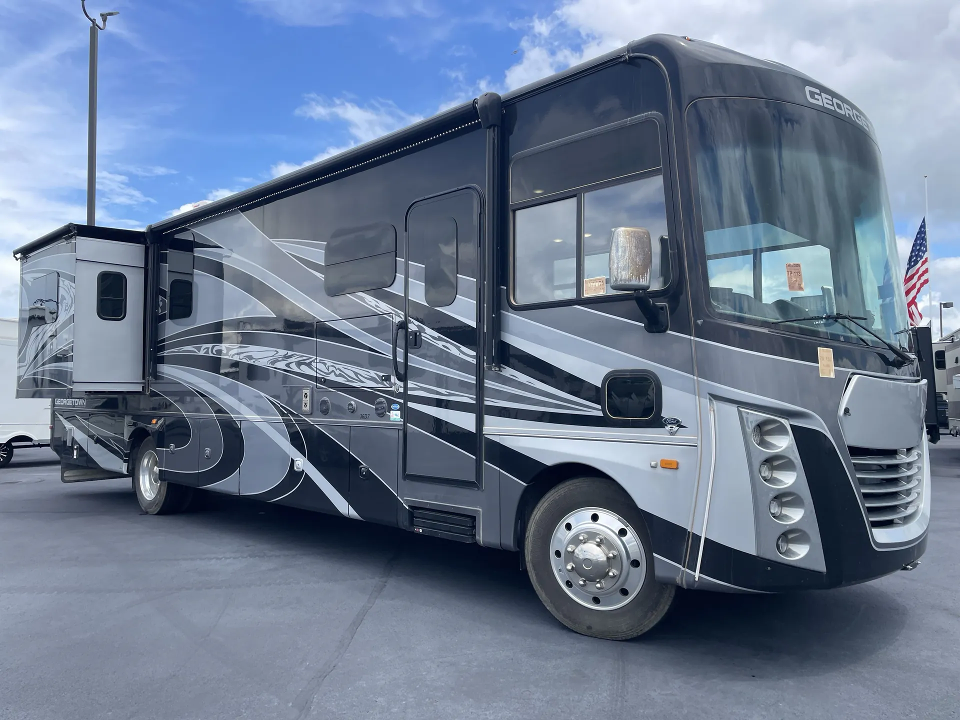 2021 Forest River Georgetown 7 Series GT7 36D7 - Photo 2