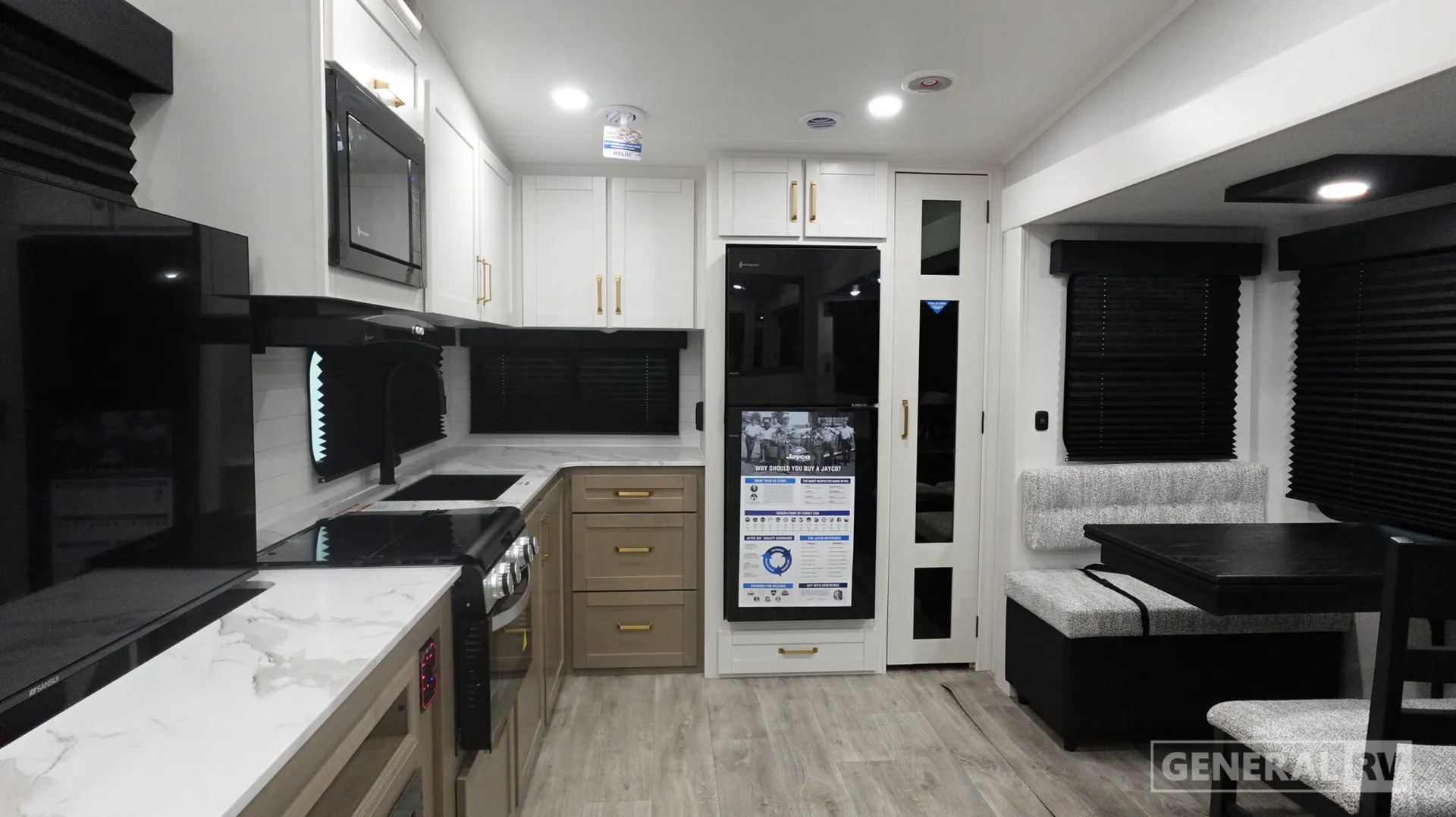 2027 Jayco Eagle 28RKS - Photo 3