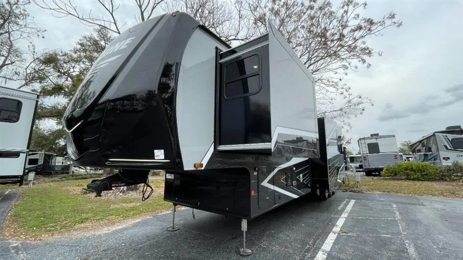 2026 Heartland Cyclone 3914 - Photo 3