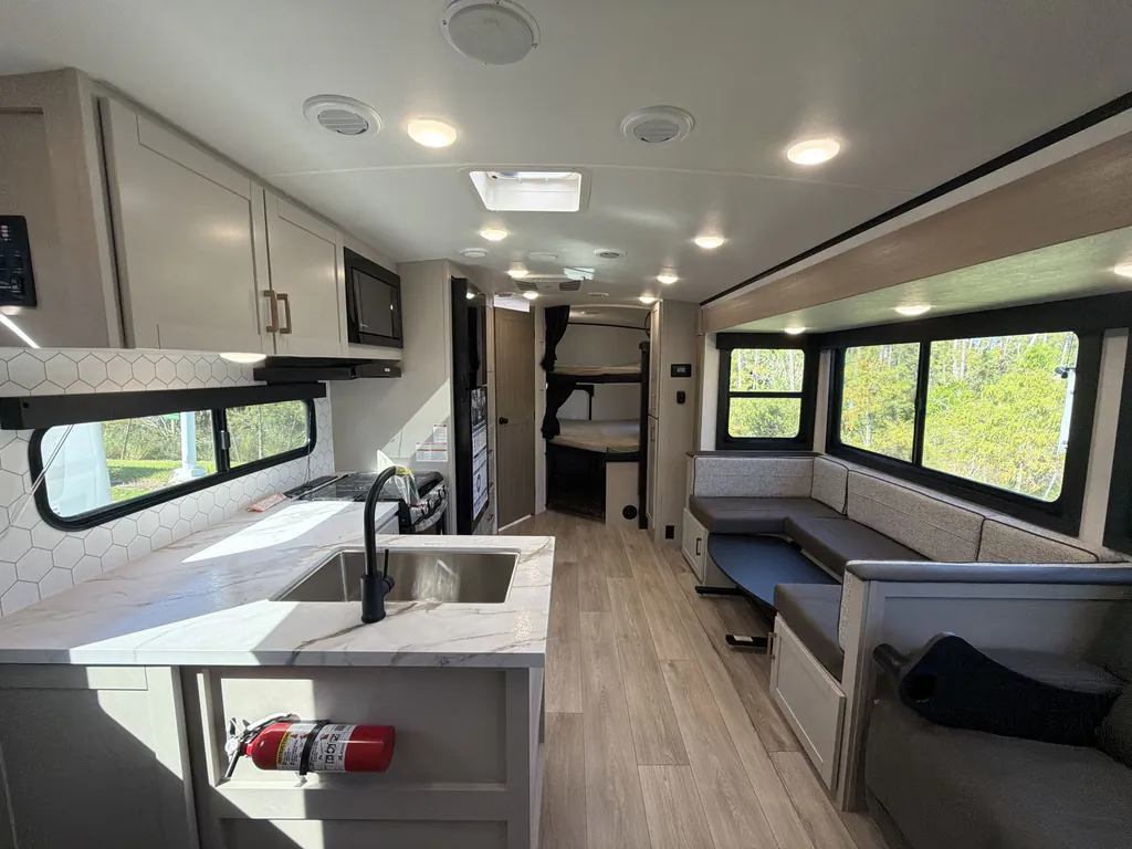2027 Jayco Jay Feather 29BHB, Photos photo 11