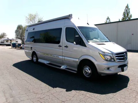 2019 Winnebago Era 70A - Photo 2