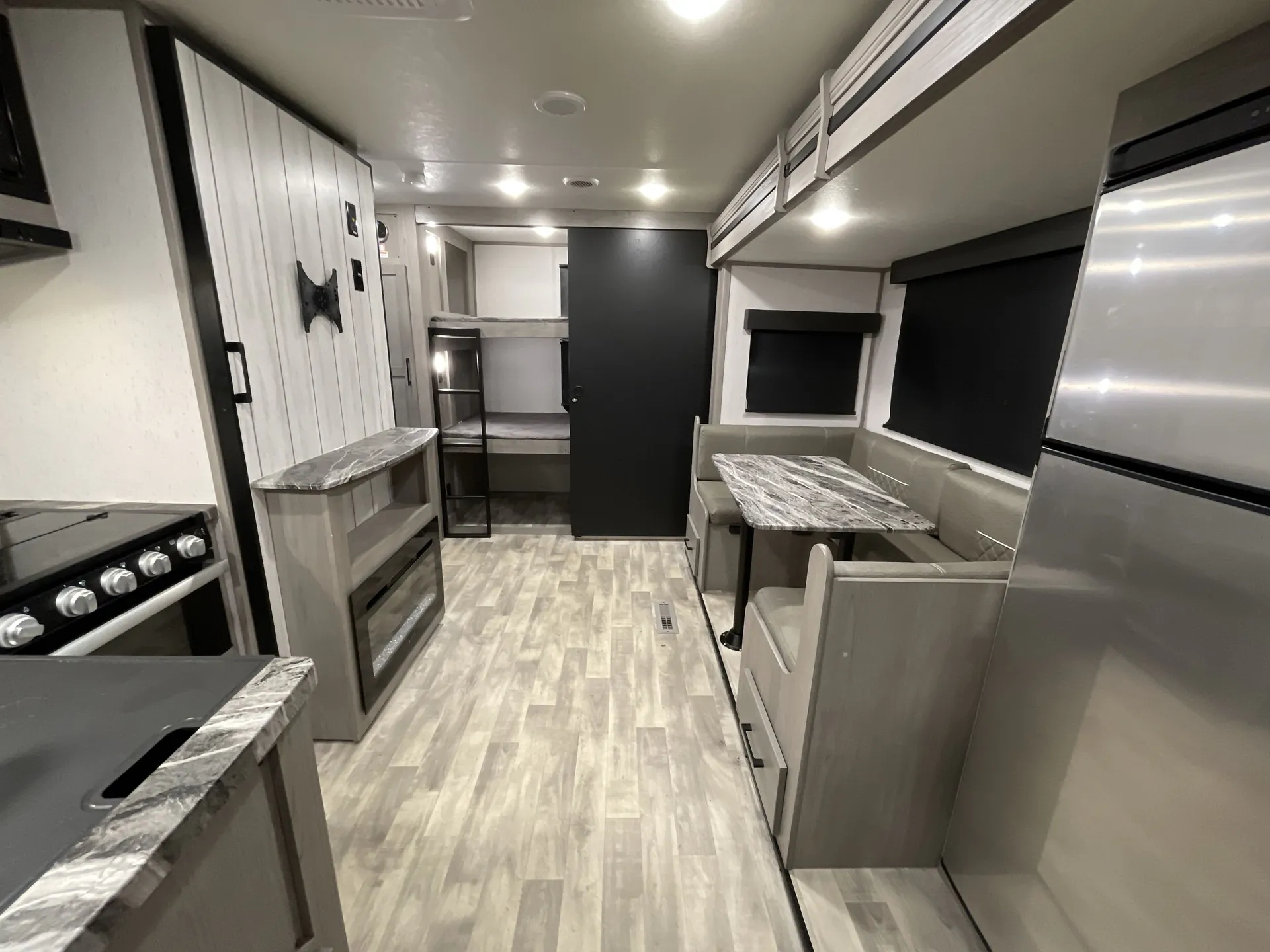2023 Dutchmen Kodiak Ultra-Lite Ultra-Lite 250BHSL — living area main