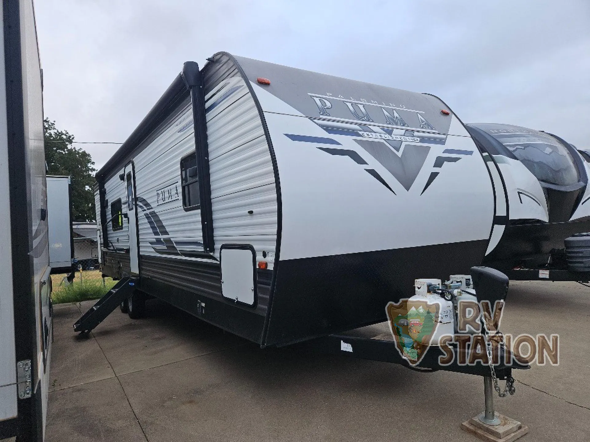 2021 Palomino Puma 28RKQS - Photo 2