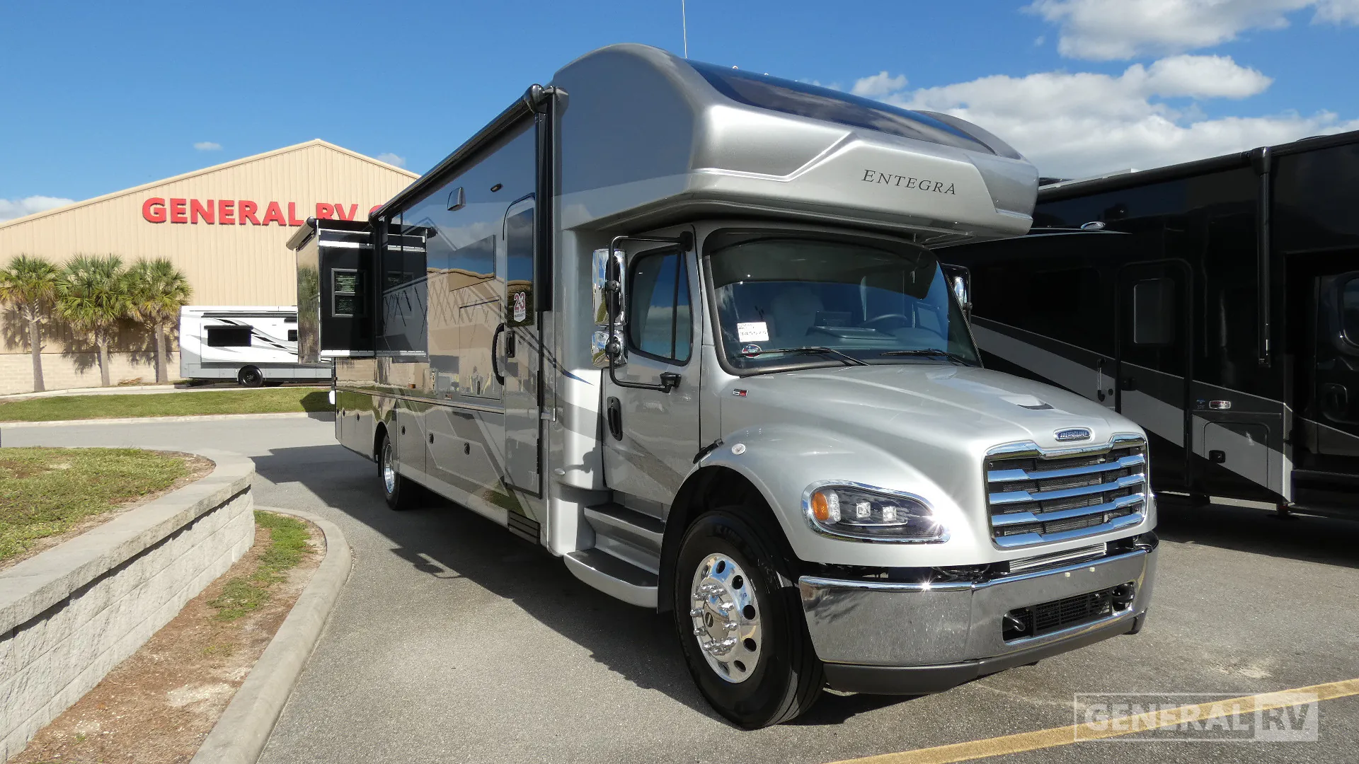 2027 Entegra Coach Accolade 37K