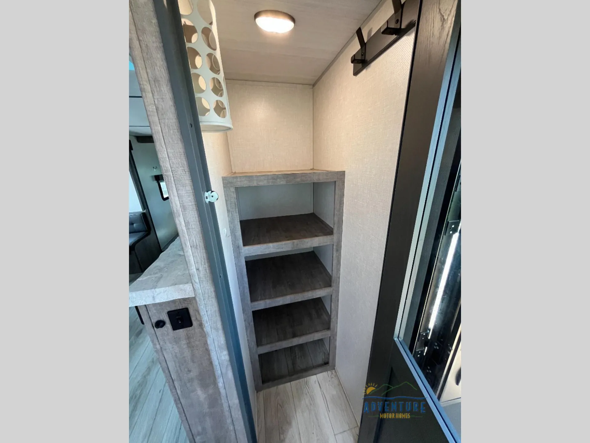 2023 Forest River Grand Surveyor 267RBSS — Photo 5
