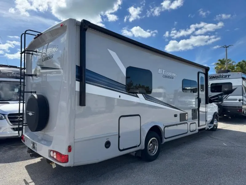 2026 Gulf Stream RV BT Cruiser 5257B - Photo 4