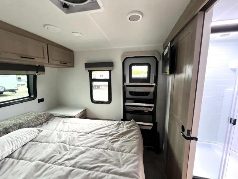 2026 Forest River Rockwood Mini Lite 2515S - Photo 4