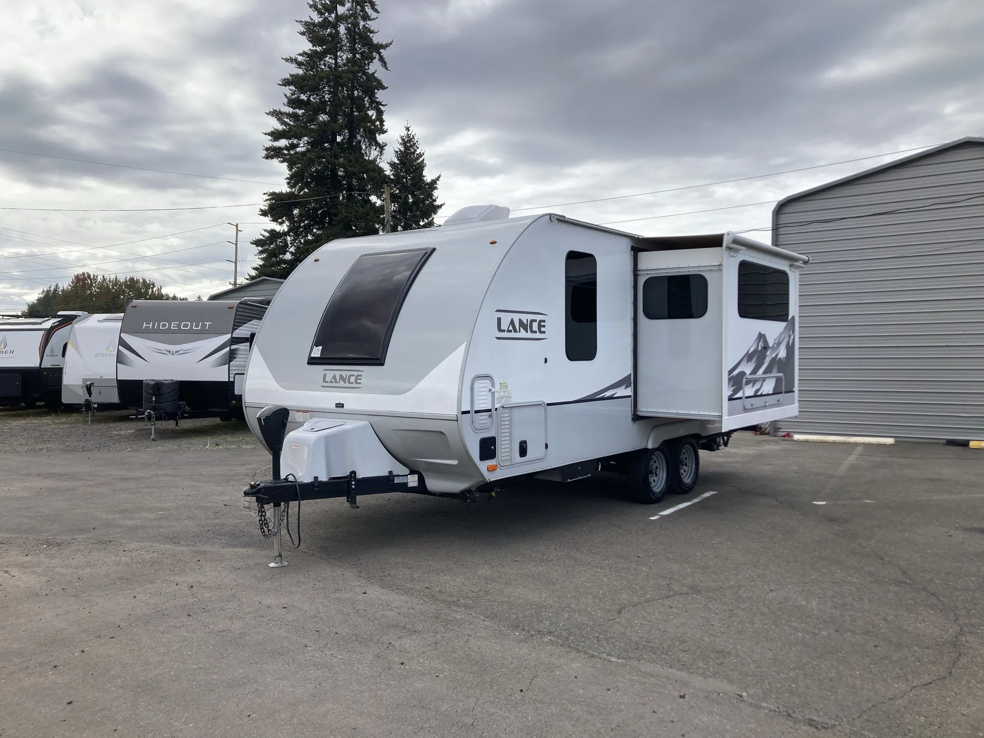 2021 Lance TT 1995 - Photo 2