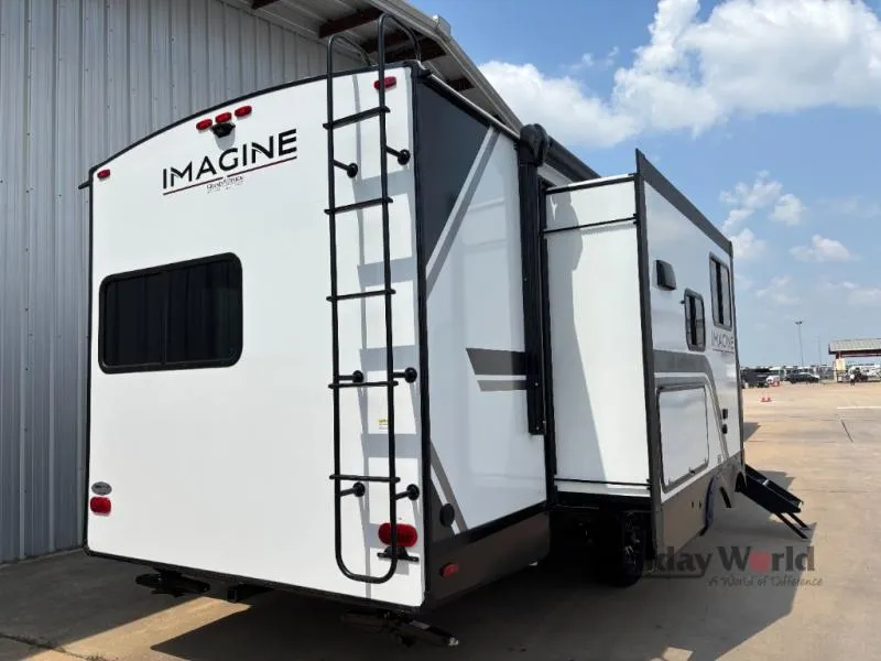 2026 Grand Design Imagine 2670MK - Photo 4