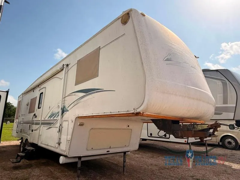 2002 Keystone RV Montana Used    3255 RL - Main photo