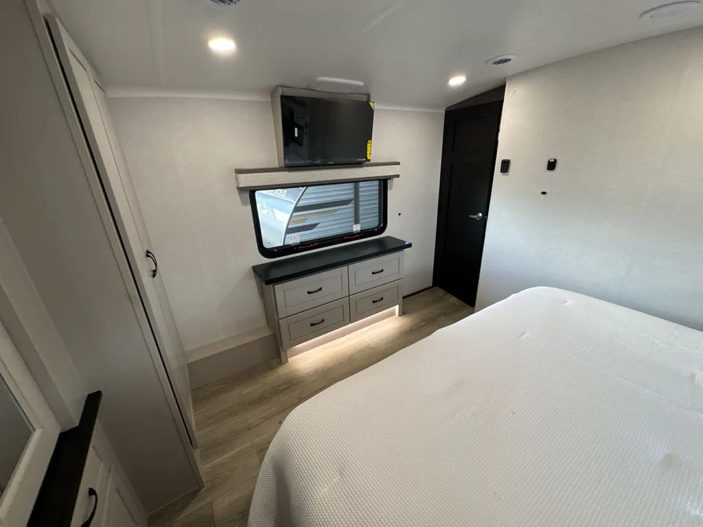 2026 Jayco North Point 395DSDB, Photos photo 35