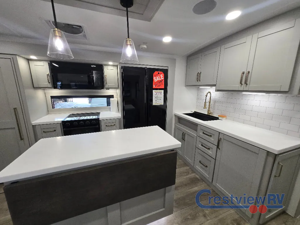2025 Brinkley Model Z AIR 295, Photos photo 17