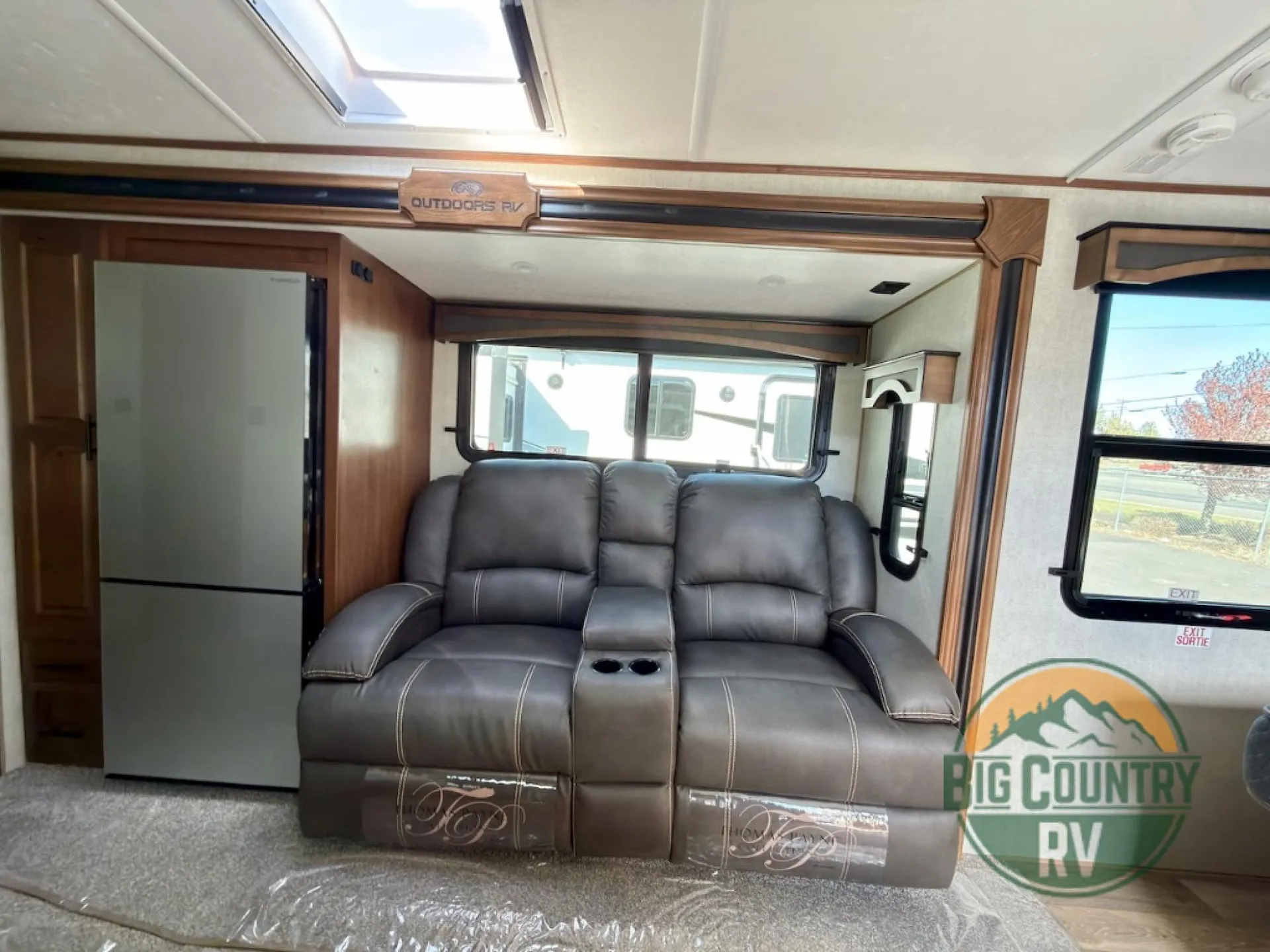 2026 Outdoors RV Timber Ridge Titanium Series 22CE - Photo 3