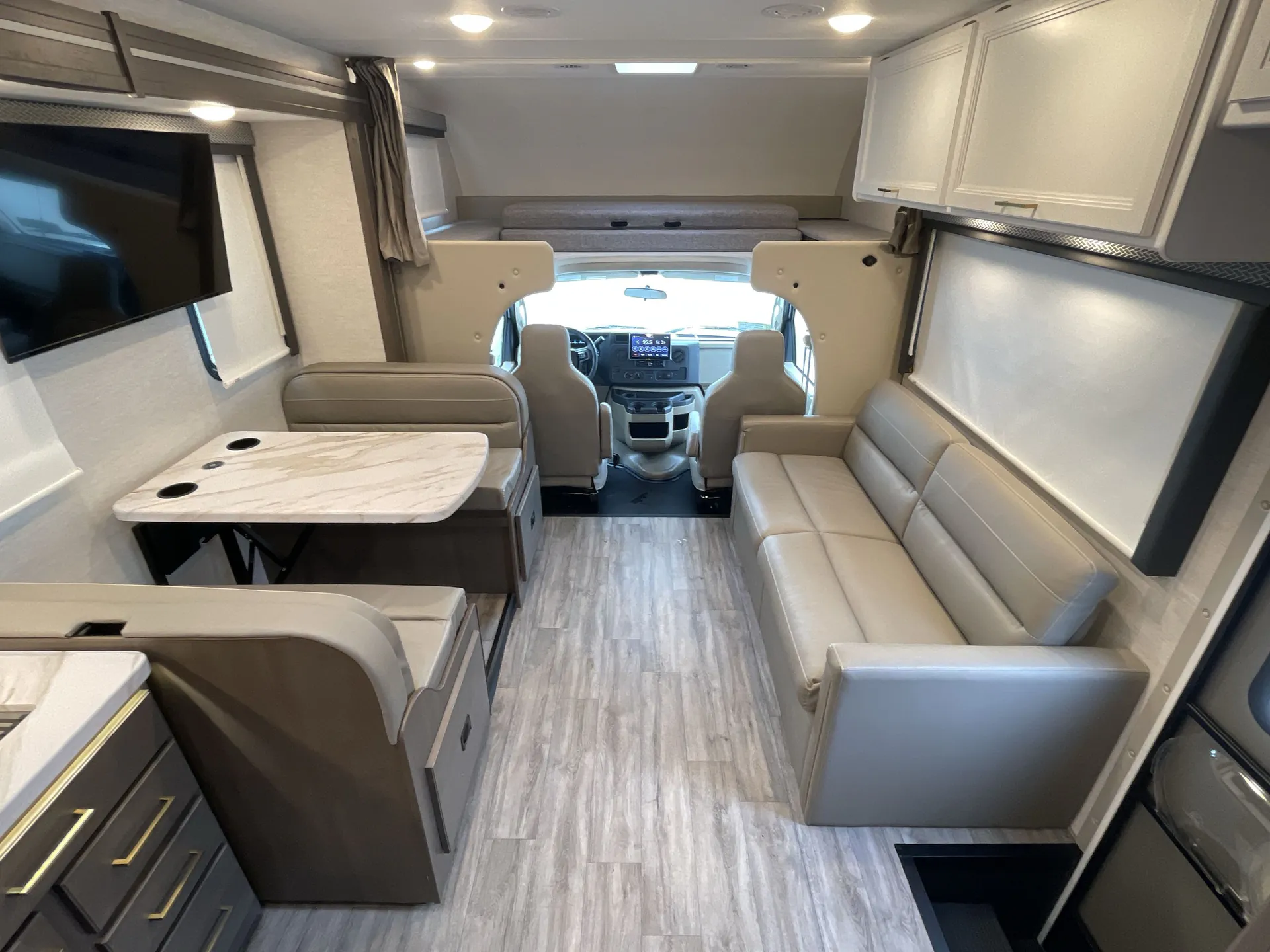 2025 Thor Motor Coach Four Winds 29K - Photo 4