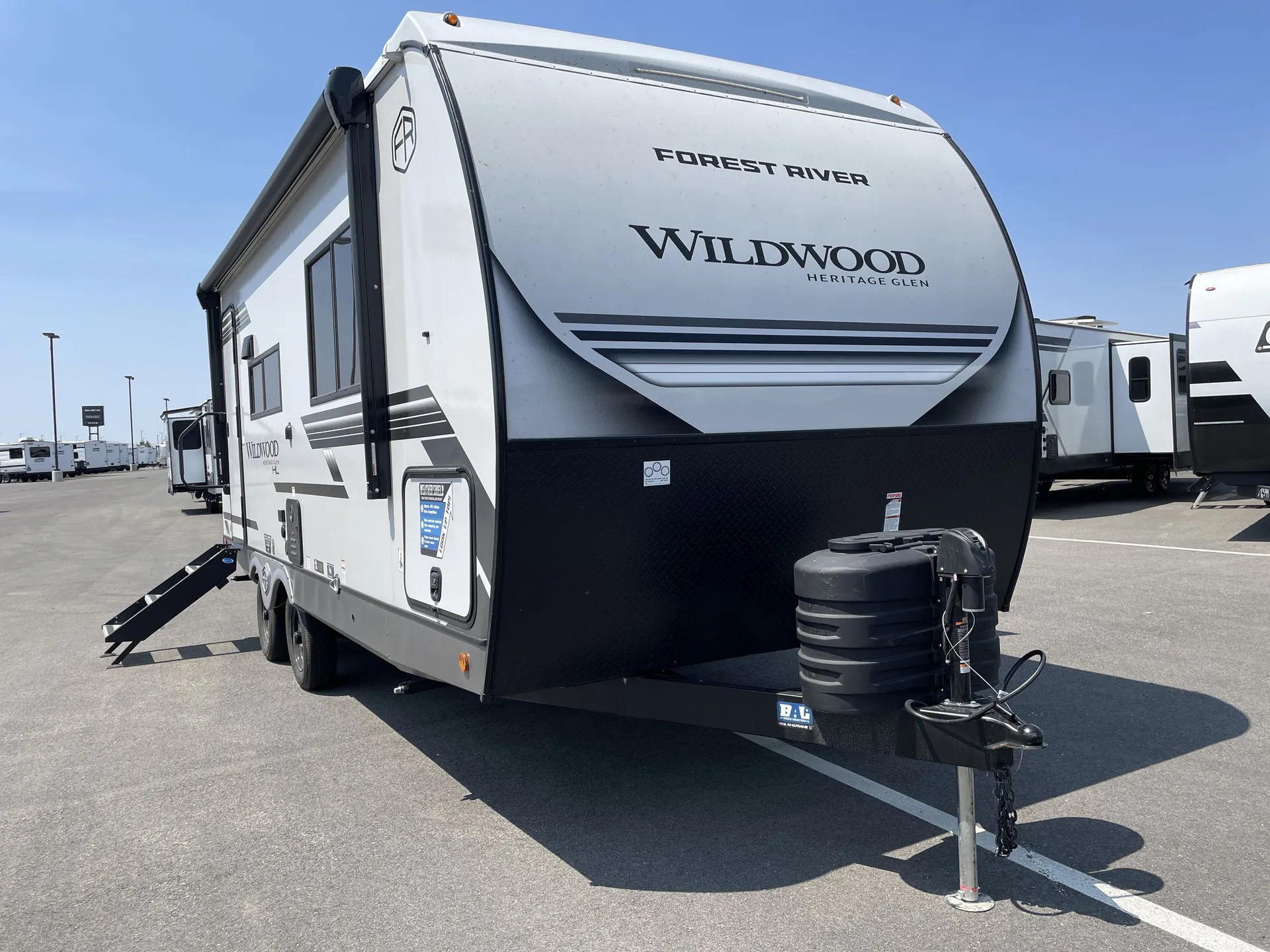 2027 Forest River Wildwood Heritage Glen Hyper-Lyte 21RBHL dealer photo 1 from Camping World