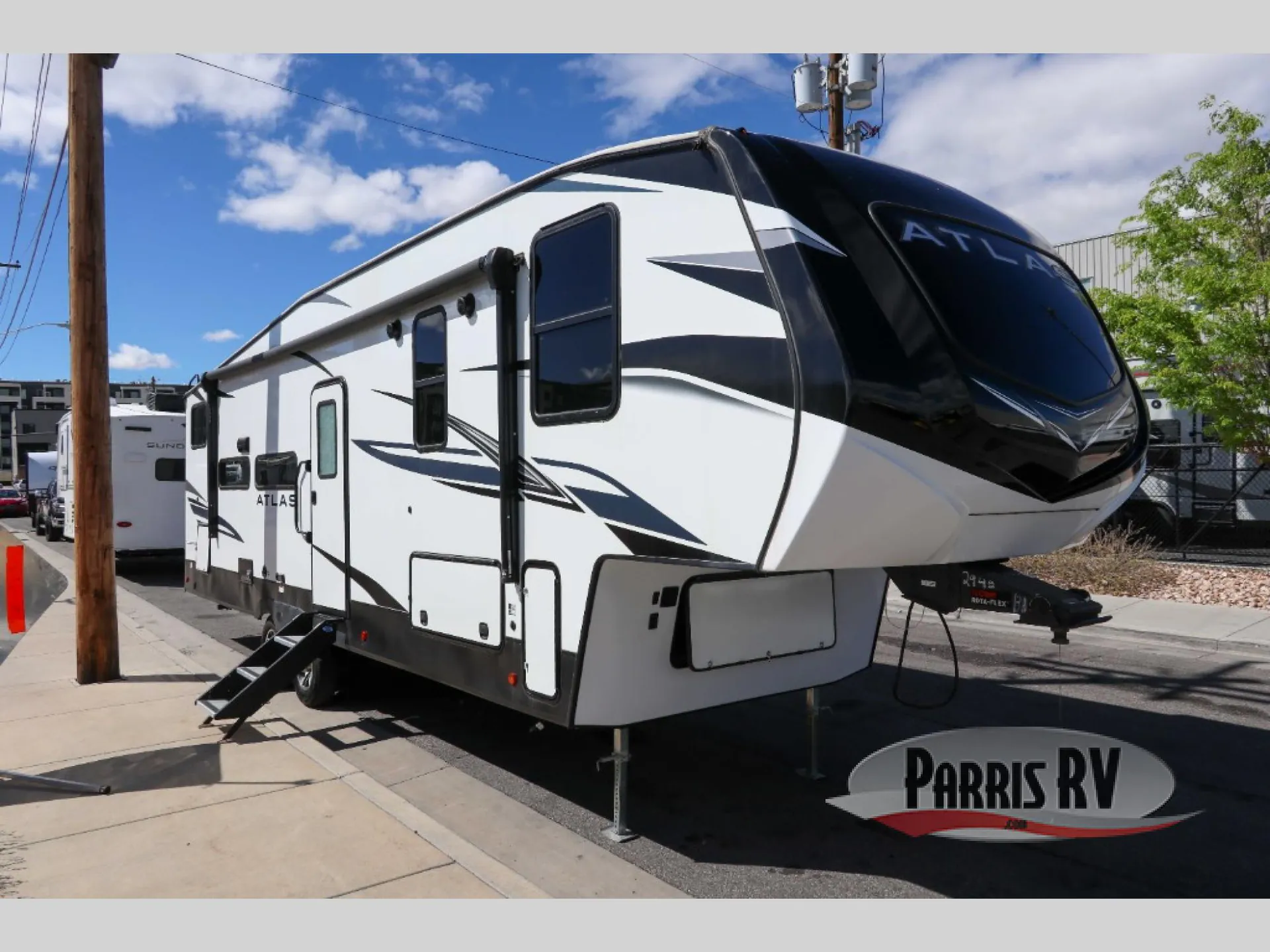 2022 Dutchmen Atlas 2942BHF - Photo 2