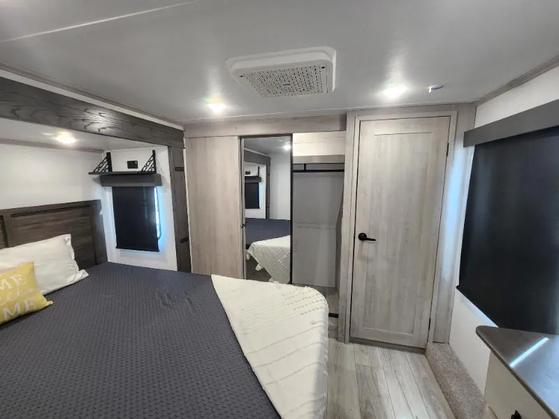 2024 Keystone Montana High Country 385BR, Photos photo 44