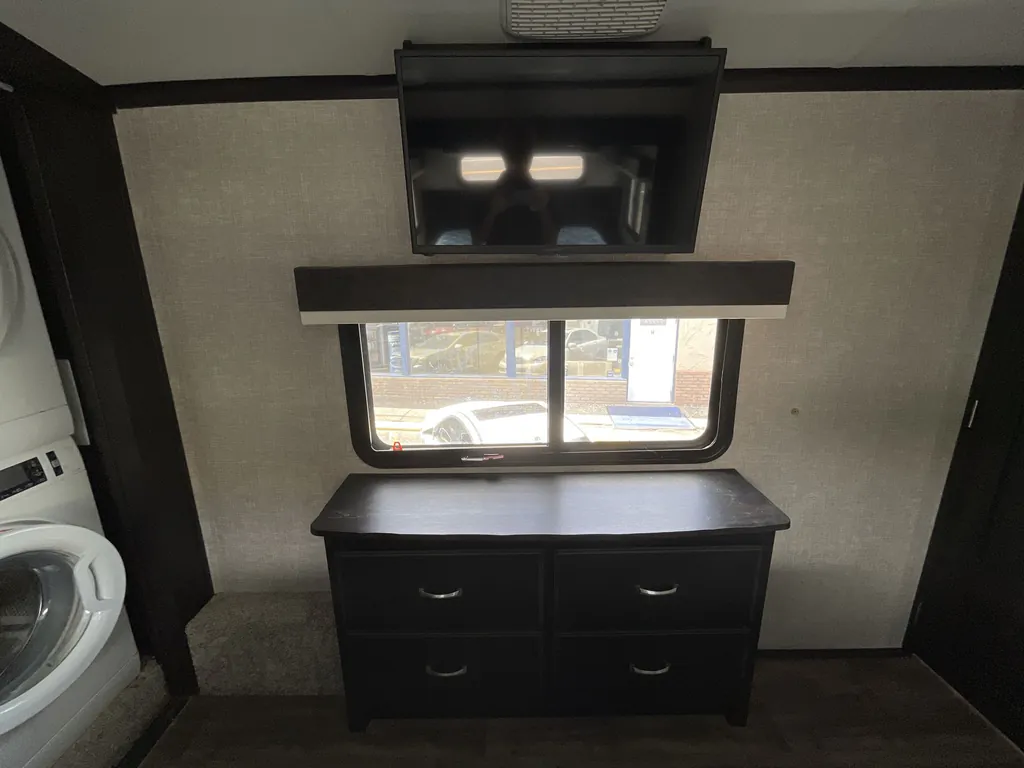 2022 Jayco North Point 380RKGS, Photos photo 22