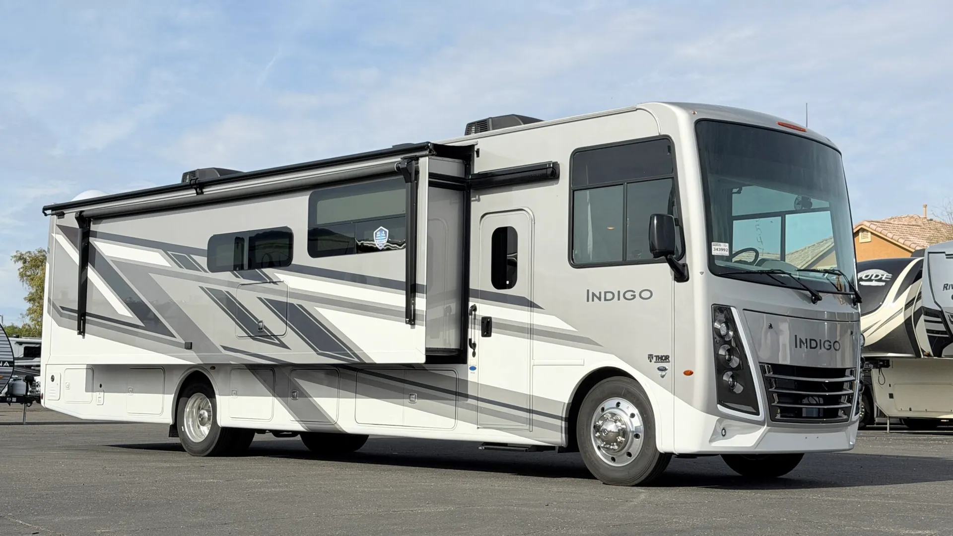 2026 Thor Motor Coach Indigo HH36 - Photo 2