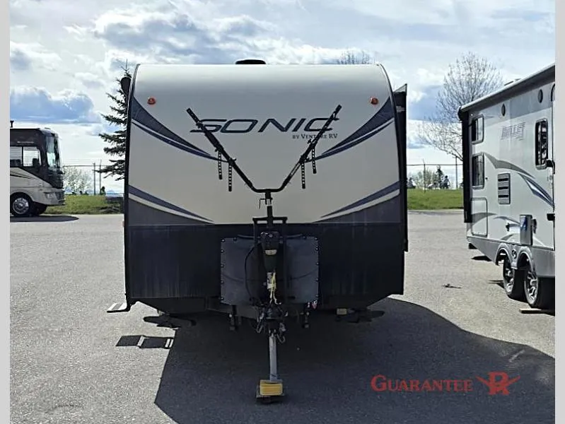 2018 Venture RV Sonic 234VBH - Photo 2