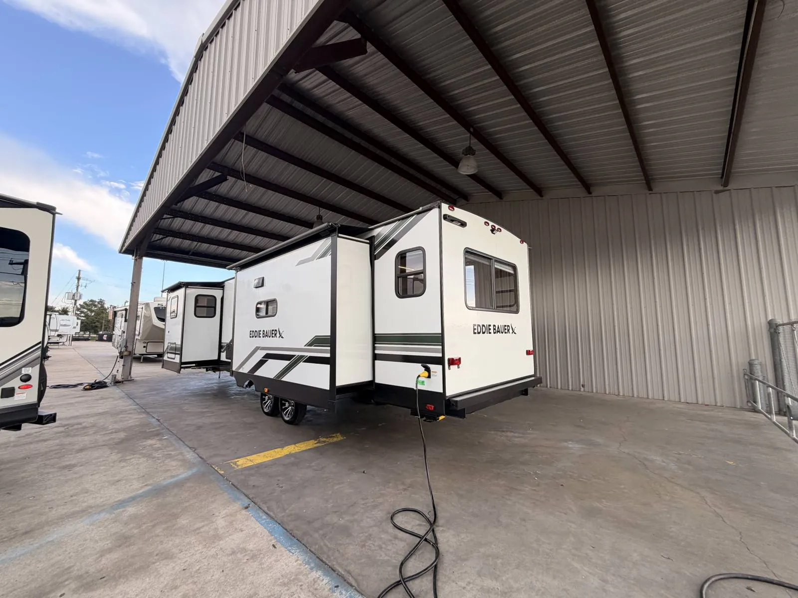 2025 Heartland Eddie Bauer 3311RL - Photo 3