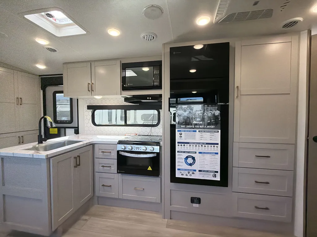 2027 Jayco Jay Feather 29BHB, Photos photo 21