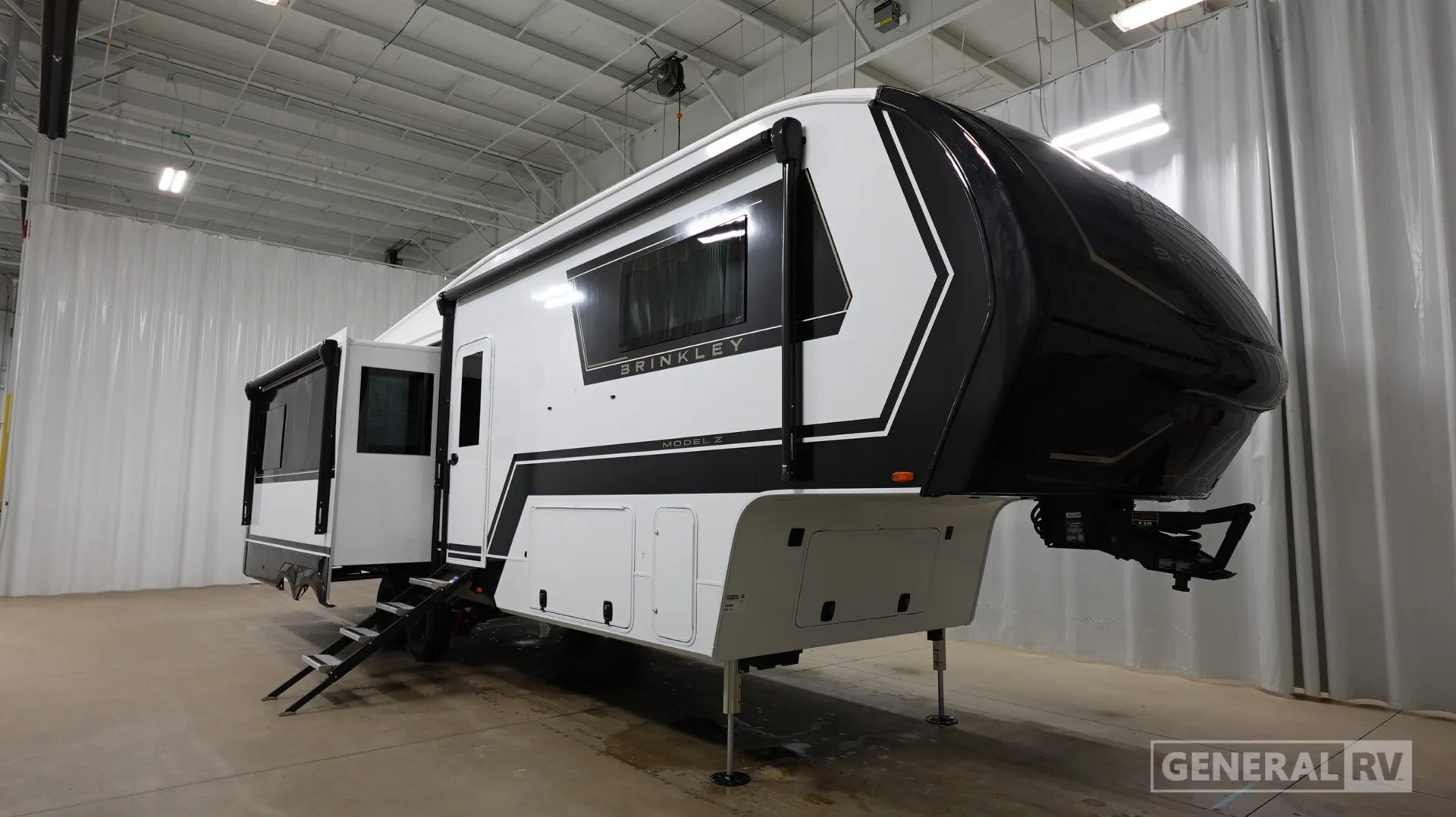 2026 Brinkley Model Z 3100 - Photo 2