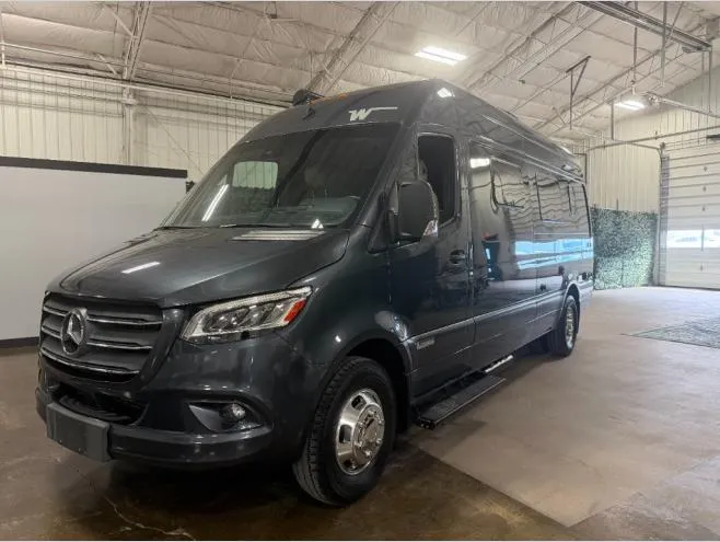 2022 Winnebago Boldt 70KL - Photo 2