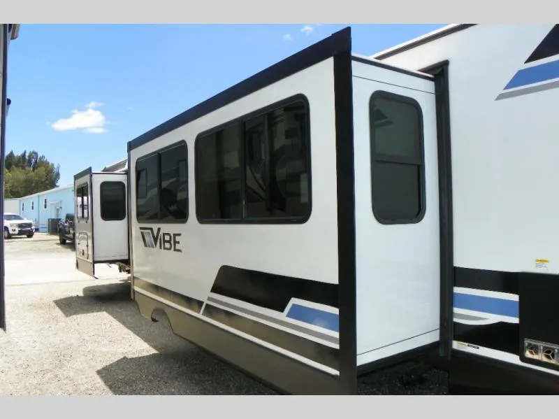 2024 Forest River Vibe 34XL - Photo 4