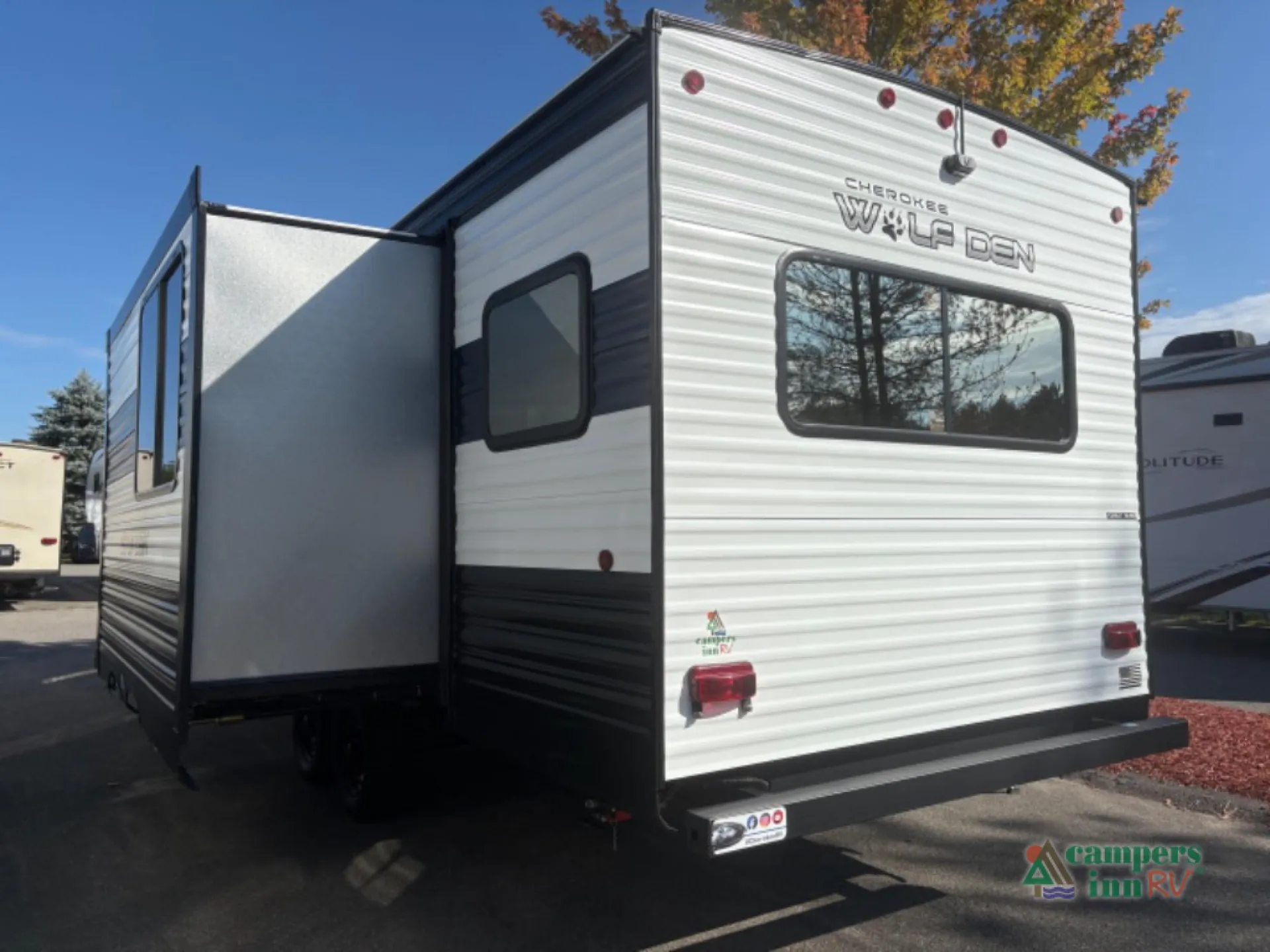 2024 Forest River Cherokee Wolf Den 242TR - Photo 4