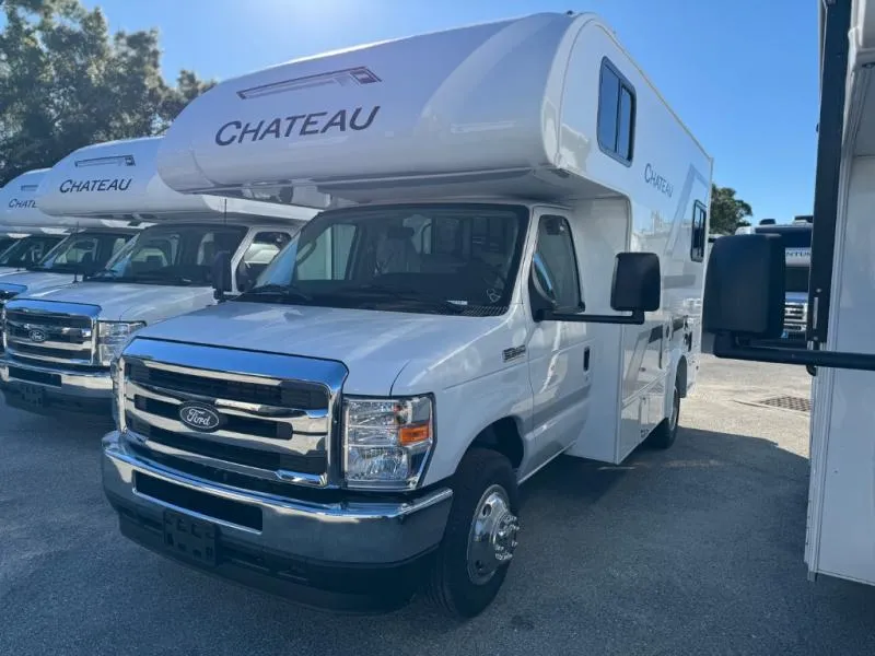 2026 Thor Motor Coach Chateau 19Z - Photo 3