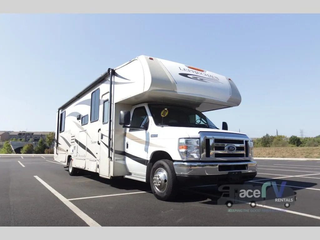 2018 Coachmen Leprechaun 319MB - Photo 4