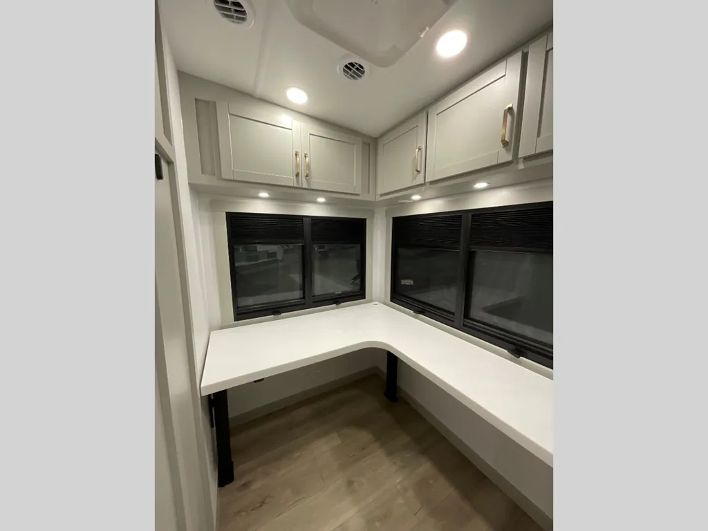 2026 Brinkley Model Z 3515, Photos photo 22