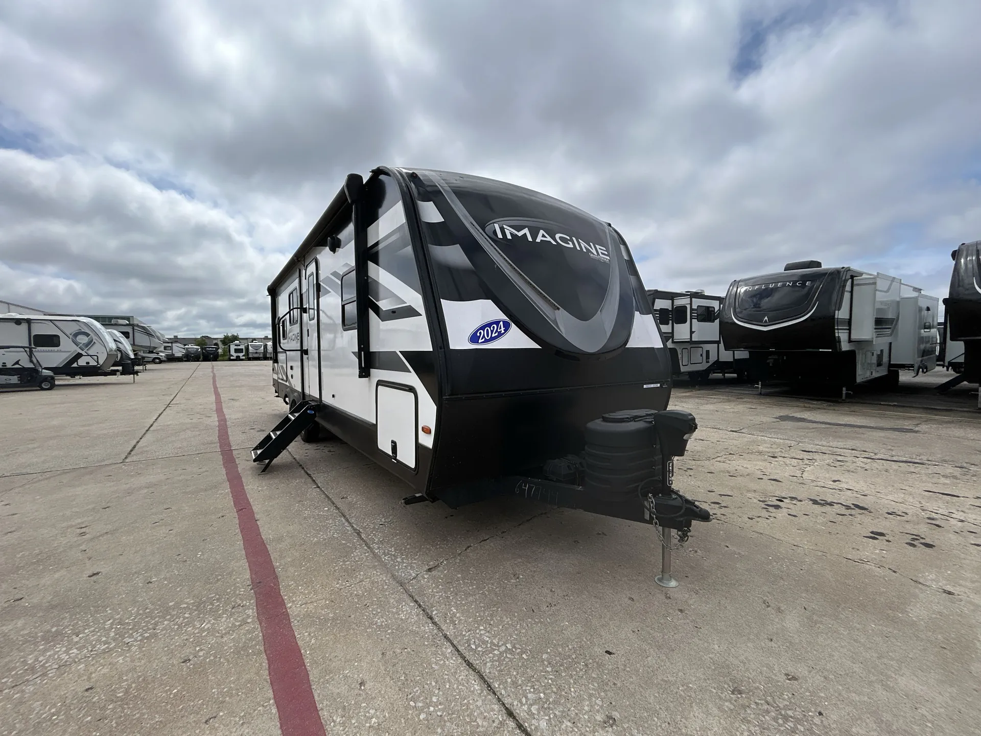2024 Grand Design Imagine 2670MK - Photo 2