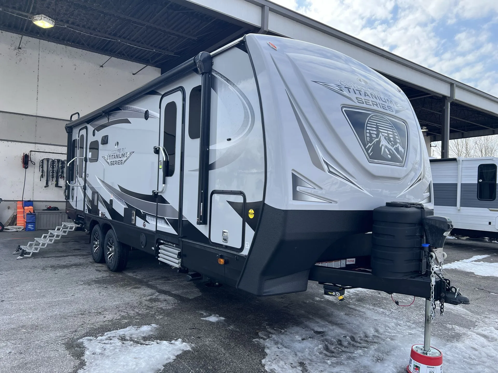 2026 Outdoors RV Timber Ridge Titanium Series 25RLS - Main photo