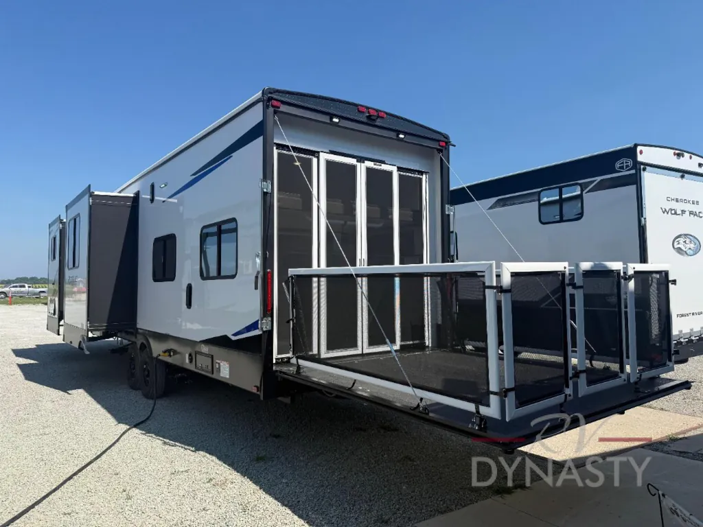 2026 Forest River Vengeance Rogue Armored 32L132, Photos photo 4