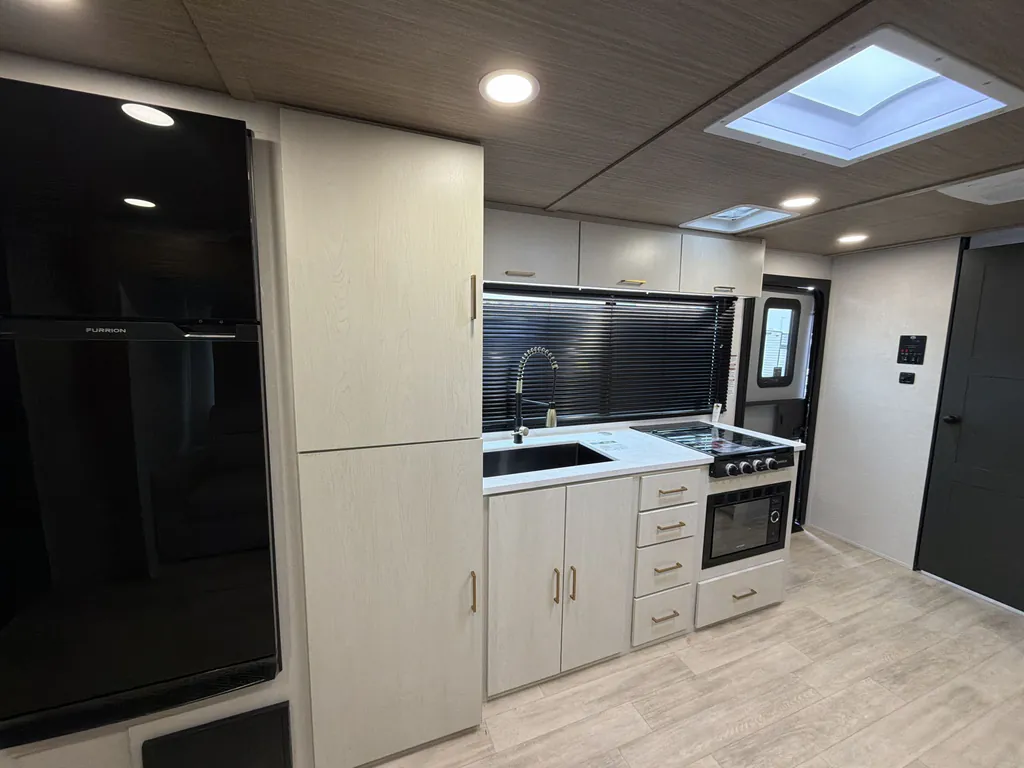 2026 Forest River Vibe Extreme Lite 2600RB, Photos photo 6