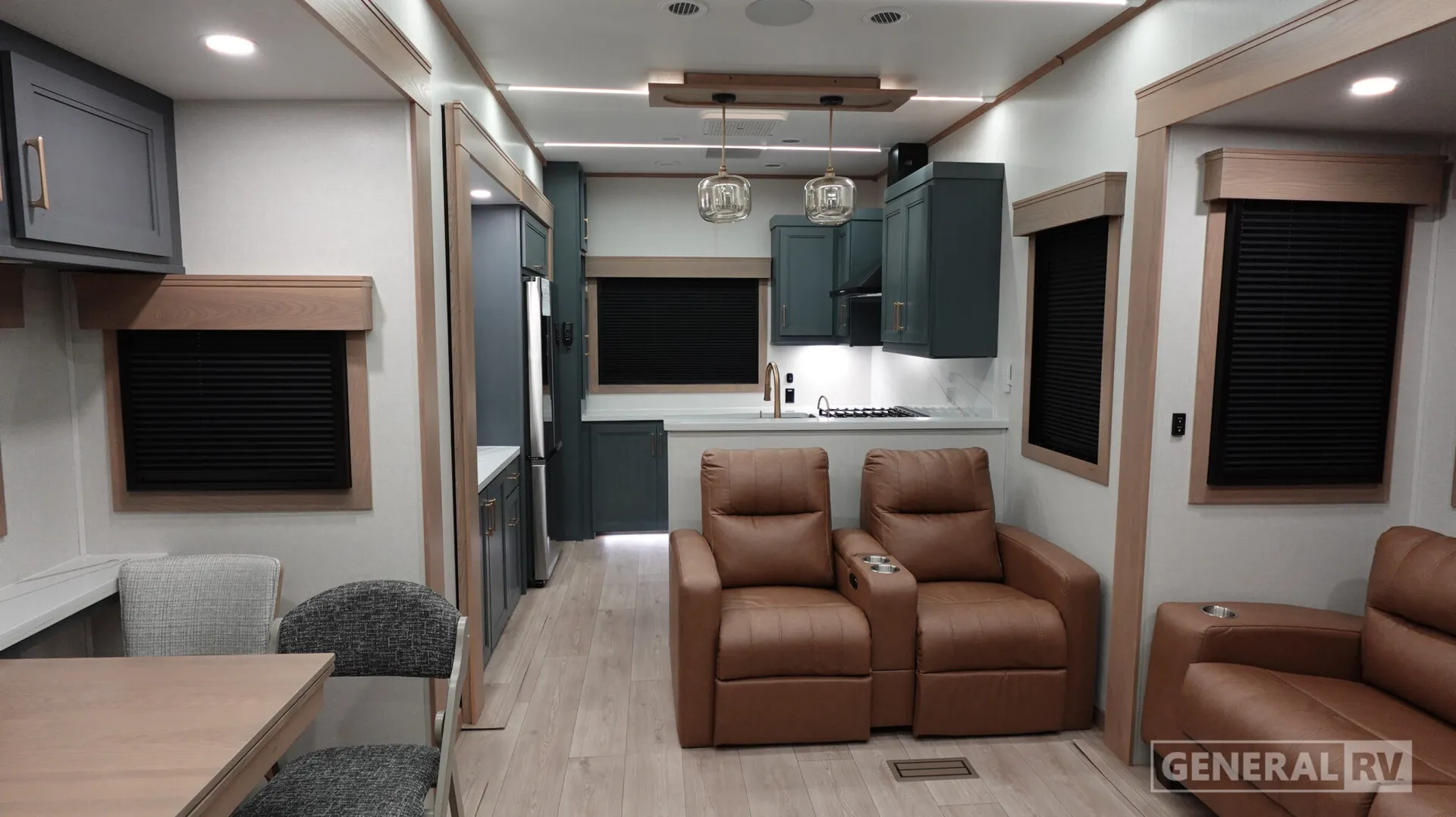 2026 Crossroads RV Redwood 401LK - Photo 3