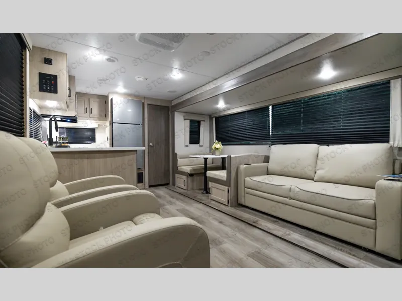 2027 Coachmen Catalina Legacy Edition 303RKDS - Photo 4
