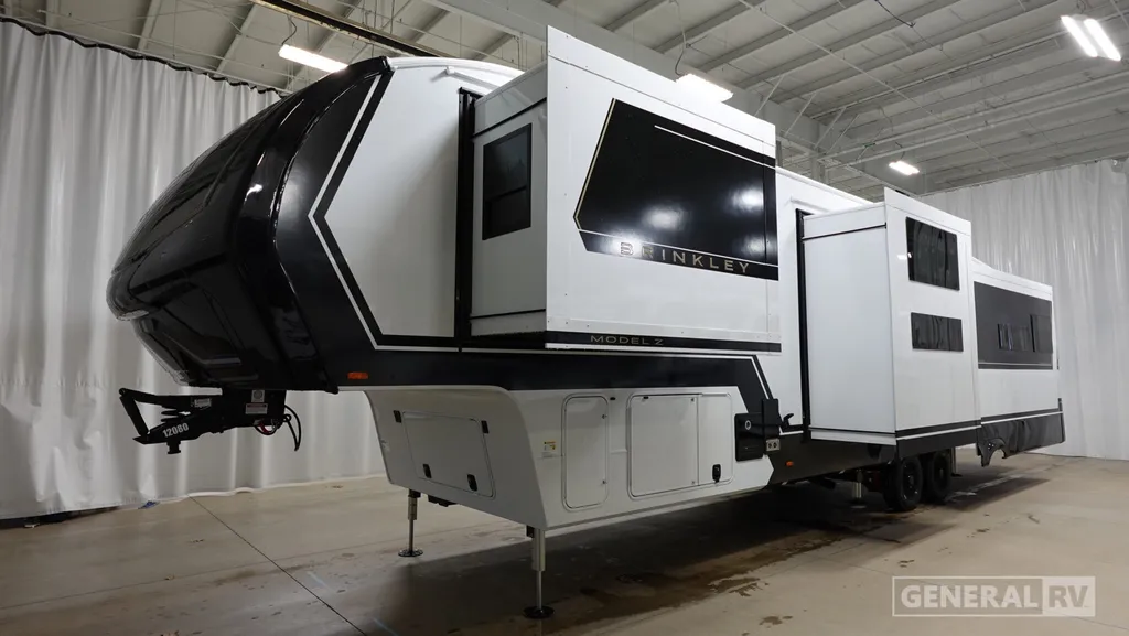 2026 Brinkley Model Z 3610, Photos photo 5