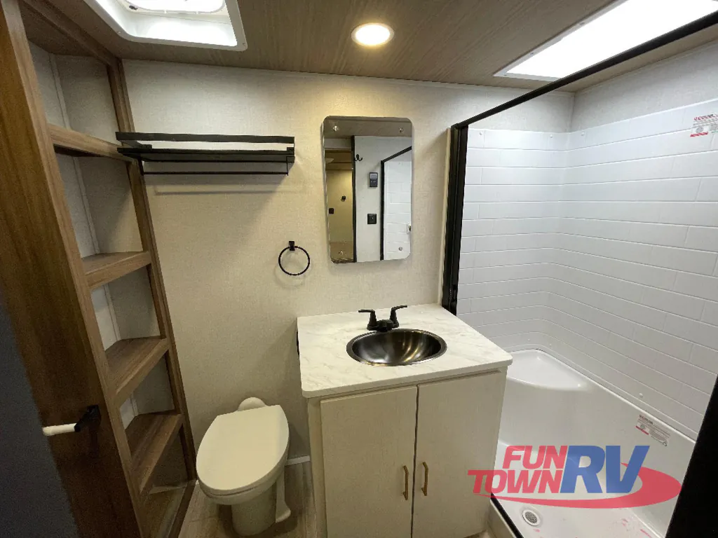 2026 Forest River Vibe Extreme Lite 2500FIK, Photos photo 33
