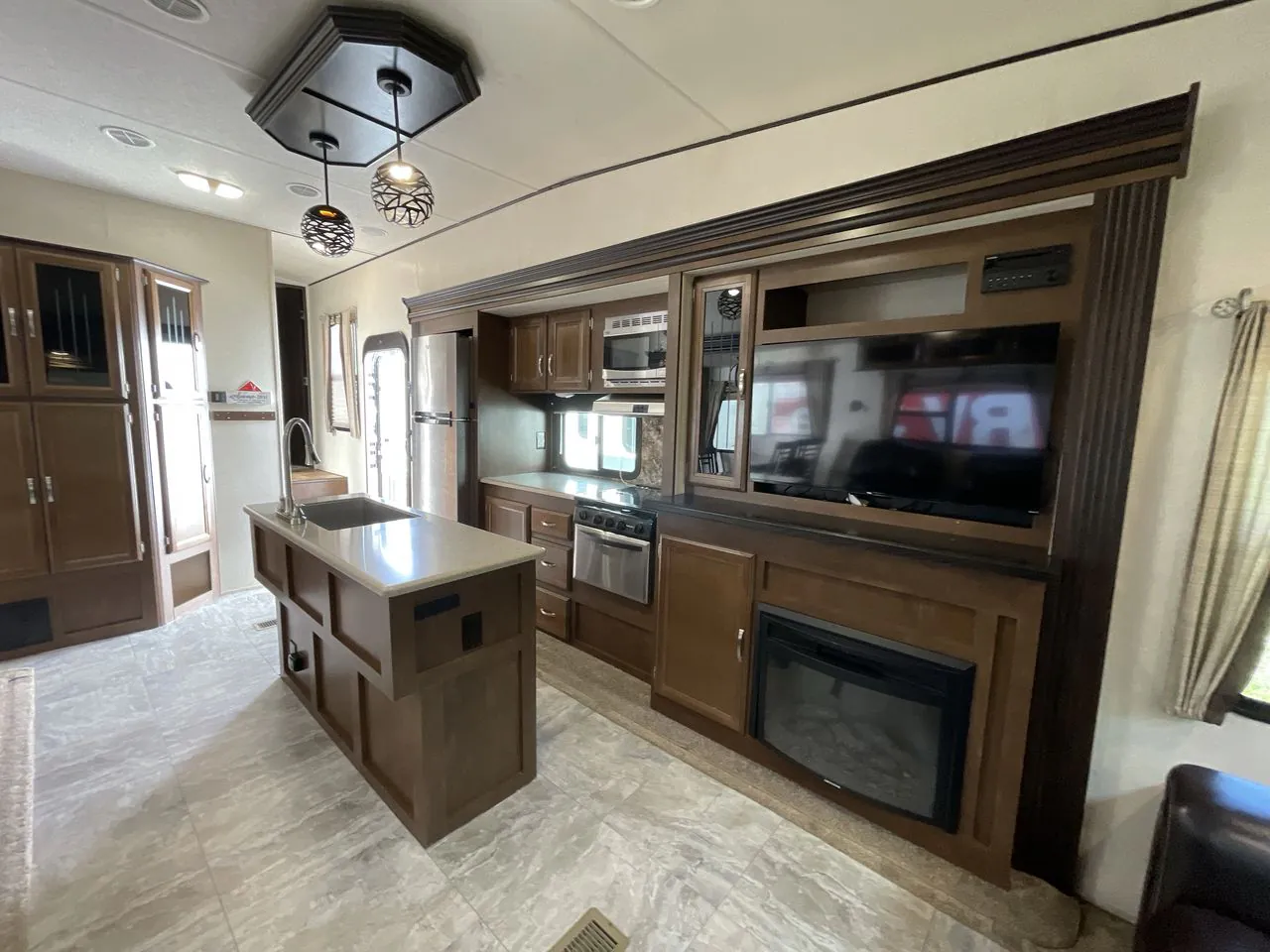 2017 Forest River Salem Hemisphere Lite 276RLIS - Photo 4