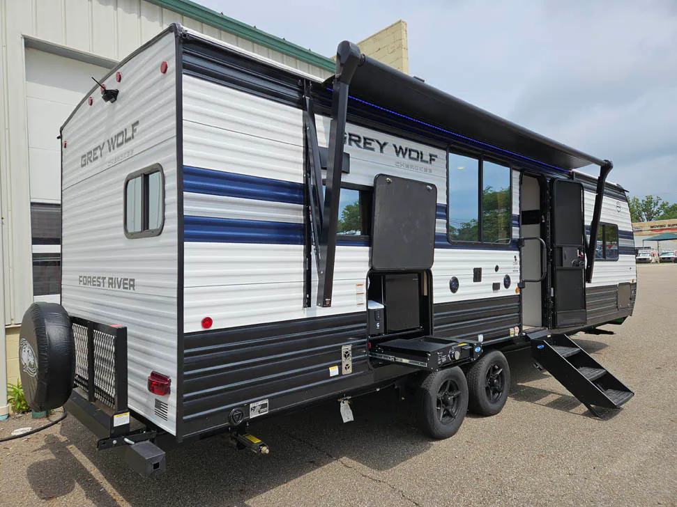 2027 Forest River Cherokee Grey Wolf 26SS — Photo 7