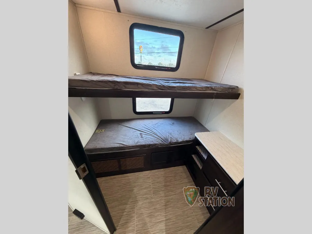 2020 Prime Time LaCrosse 3380IB, Photos photo 24