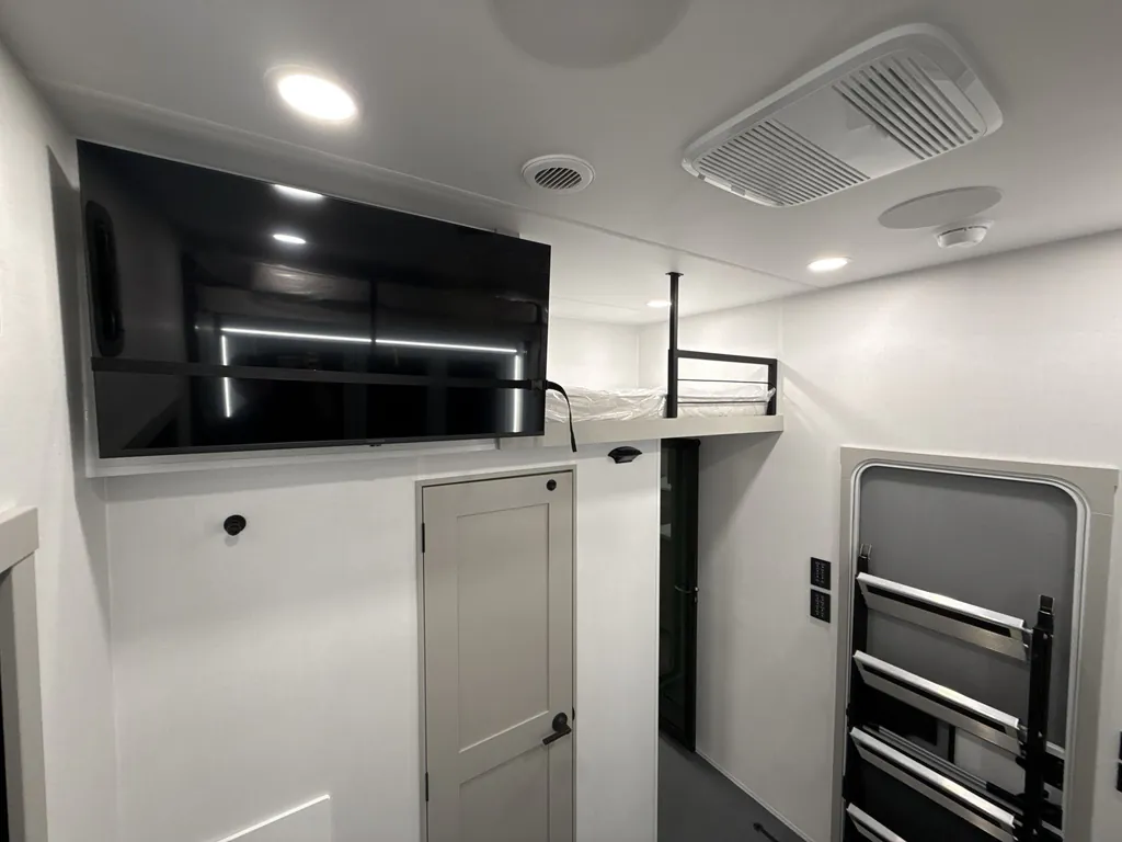2026 Brinkley Model G 3970, Photos photo 39