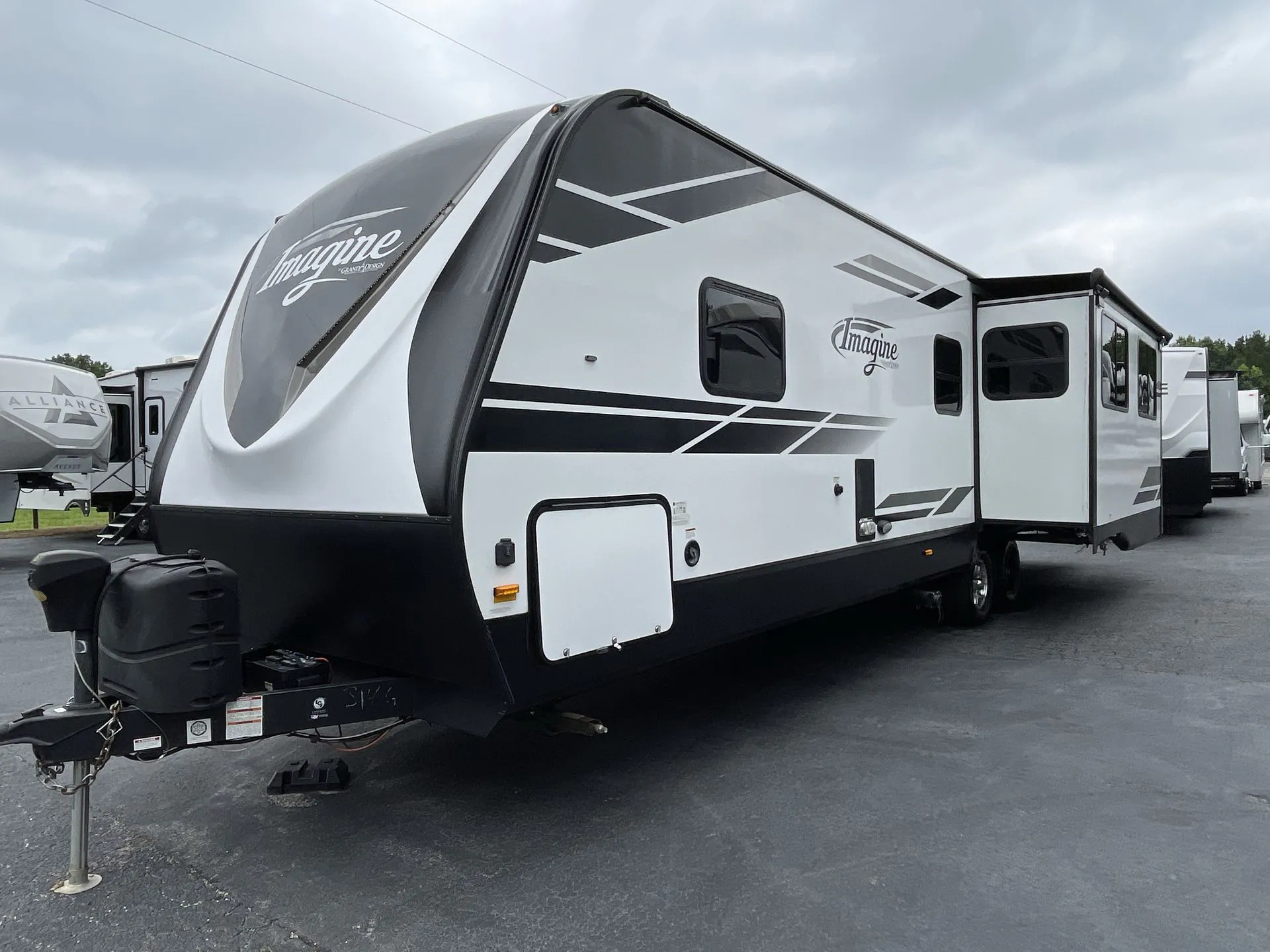 2019 Grand Design Imagine 2850MK - Photo 4