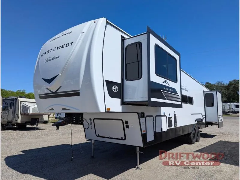 2026 East to West Tandara 390FL - Photo 3