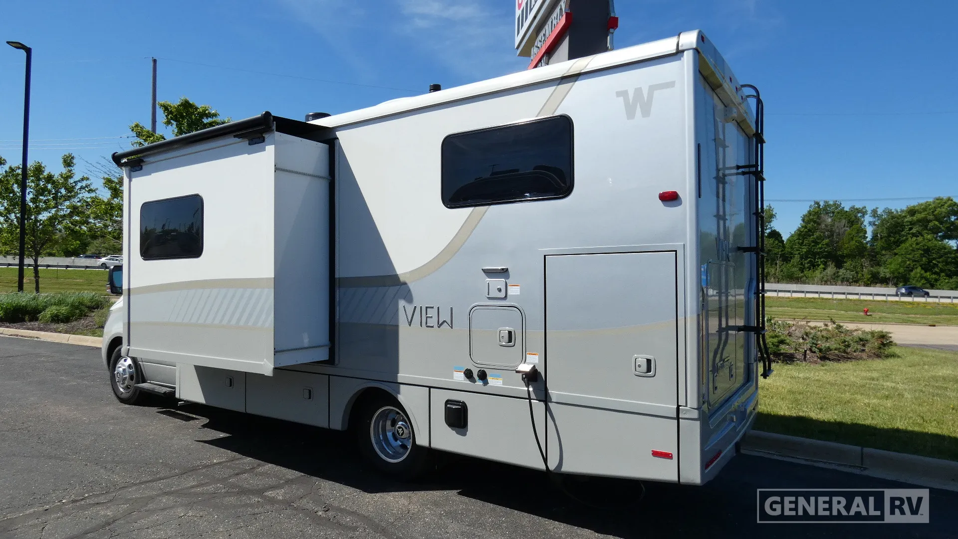 2027 Winnebago View 24R - Photo 4